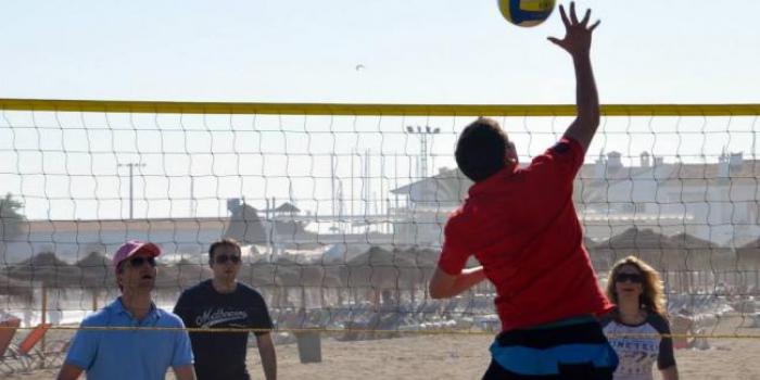 Beach sport volley for corporate groups in Marbella, costa del sol