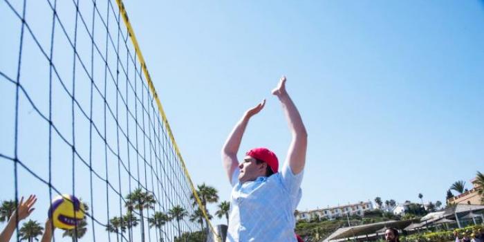 Beach sport volley for corporate groups in Marbella, costa del sol